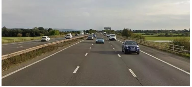 M5 Suicide, Man jump off M5 bridge to death in Gloucestershire